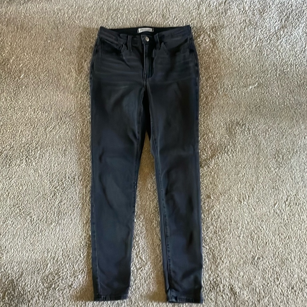 Madewell Roadtripper Jeans in Soft Black, Size 28